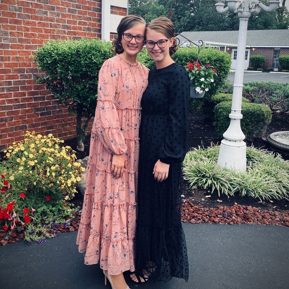 Meet your Posher, Sara - Picture 4 of 16